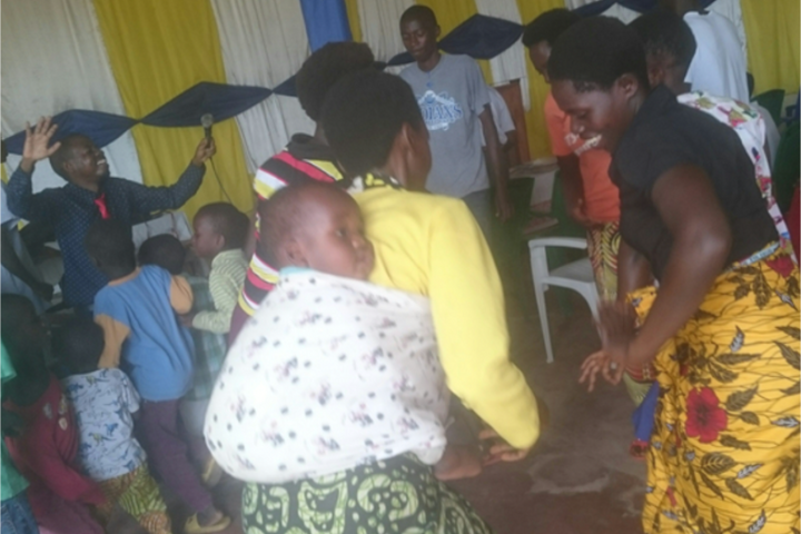 Children and mamas dancing Children and mamas dancing